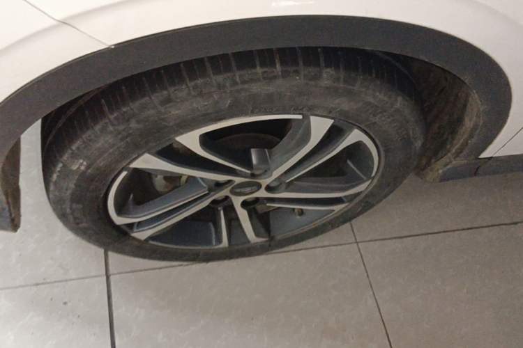 Used Geely Auto Coolray 2021 1.4T DCT Diamond Edition Left Front Wheel Hub