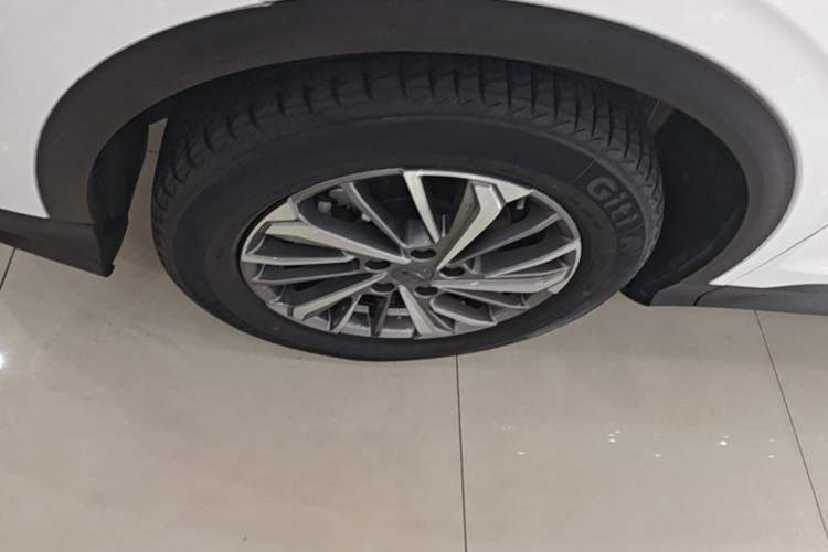Used Geely Auto Coolray 2021 1.4T DCT Platinum Edition Left Front Wheel Hub