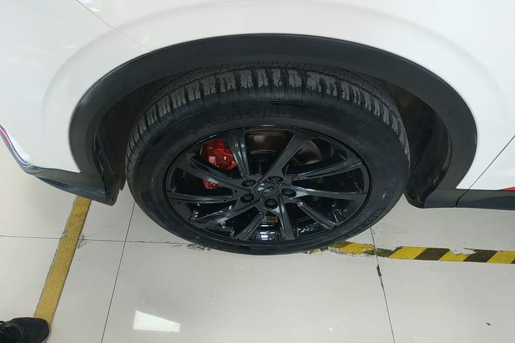 Used Geely Auto Coolray 2021 1.4T DCT Diamond Edition Left Front Wheel Hub