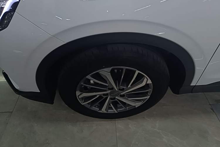 Used Geely Auto Coolray 2021 1.4T Manual Gold Edition Left Front Wheel Hub