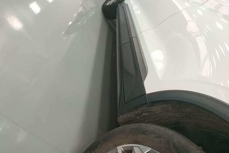 Used Geely Auto Coolray 2021 1.4T DCT Platinum Edition Left Side Sill