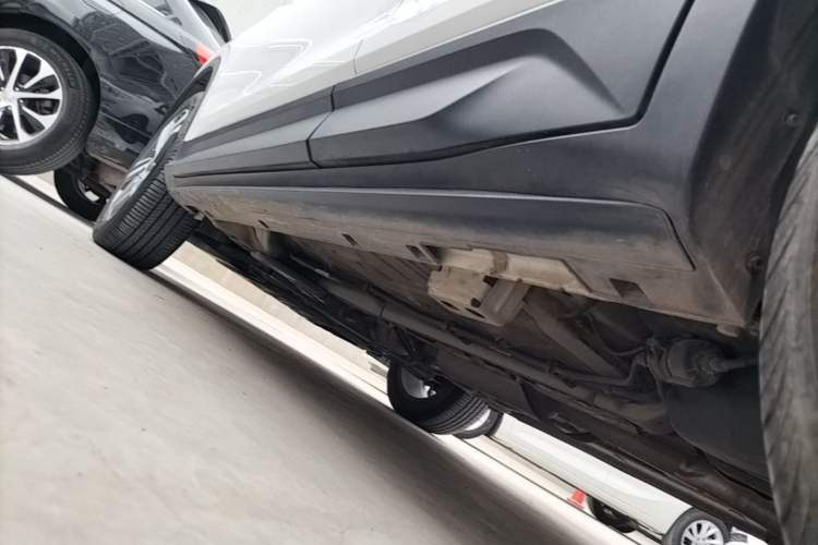 Used Geely Auto Coolray 2021 1.4T DCT Diamond Edition Left Side Sill