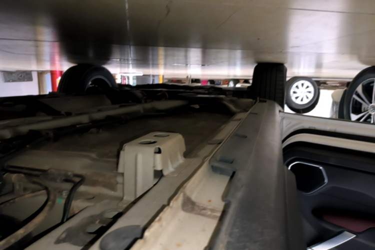 Used Geely Auto Coolray 2021 1.4T DCT Platinum Edition Left Side Sill