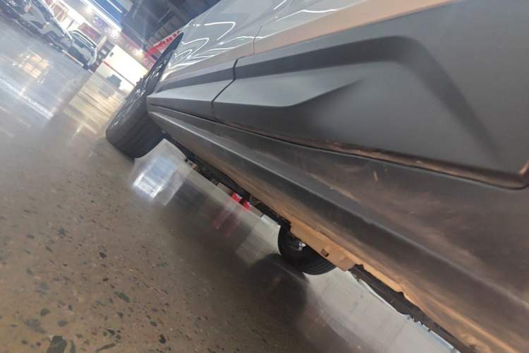 Used Geely Auto Coolray 2021 1.4T DCT Platinum Edition Left Side Sill