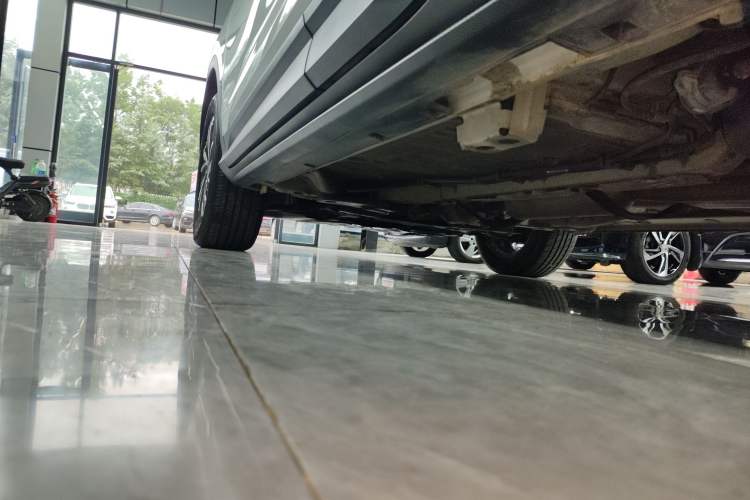 Used Geely Auto Coolray 2021 1.4T DCT Platinum Edition Left Side Sill