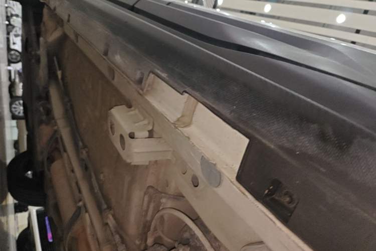 Used Geely Auto Coolray 2021 1.4T DCT Platinum Edition Left Side Sill