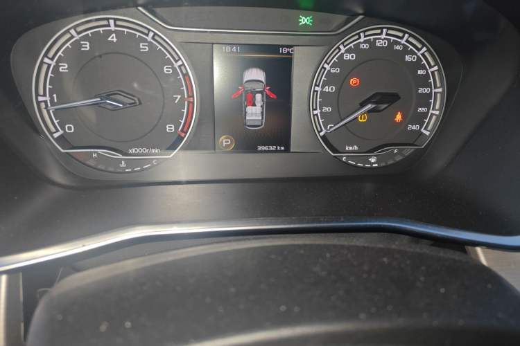 Used Geely Auto Coolray 2021 1.4T DCT Diamond Edition Odometer Close Up