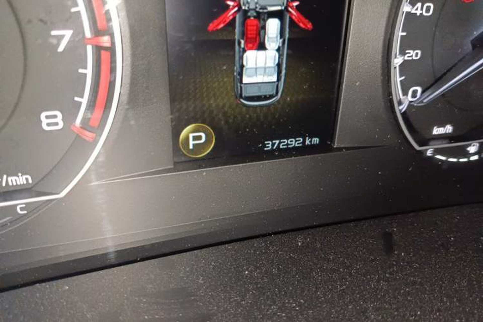Used Geely Auto Coolray 2021 1.4T DCT Diamond Edition Odometer Close Up