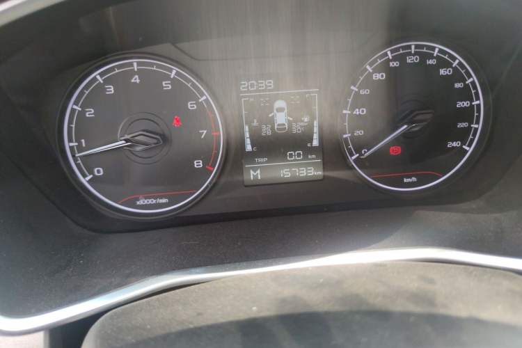 Used Geely Auto Coolray 2021 1.4T Manual Gold Edition Odometer Close Up