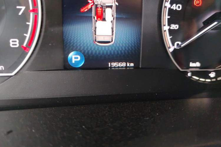 Used Geely Auto Coolray 2021 1.4T DCT Diamond Edition Odometer Close Up
