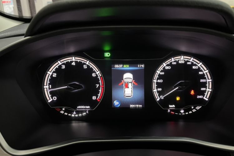 Used Geely Auto Coolray 2021 1.4T DCT Platinum Edition Odometer Close Up