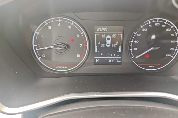 Used Geely Auto Coolray 2021 1.4T Manual Gold Edition Odometer Close Up