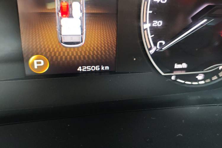 Used Geely Auto Coolray 2021 1.4T DCT Diamond Edition Odometer Close Up