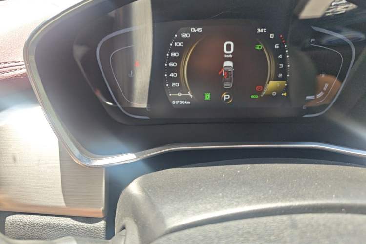 Used Geely Auto Coolray 2021 1.5TD DCT Glory Edition Odometer Close Up