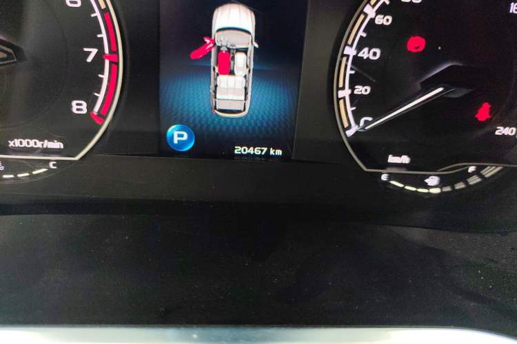 Used Geely Auto Coolray 2021 1.4T DCT Platinum Edition Odometer Close Up
