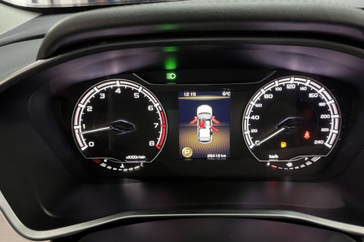 Used Geely Auto Coolray 2021 1.4T DCT Platinum Edition Odometer Close Up