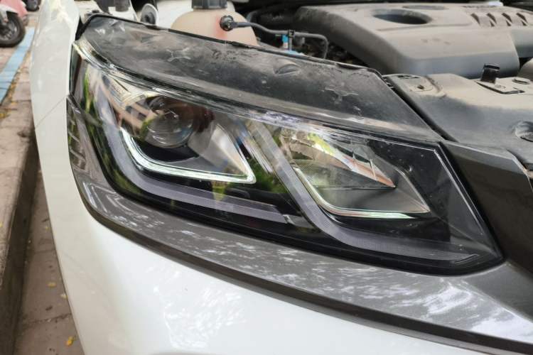 Used Geely Auto Coolray 2021 1.4T DCT Platinum Edition Right Front Headlight