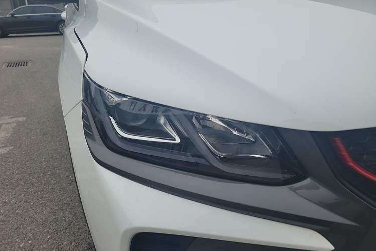 Used Geely Auto Coolray 2021 1.4T DCT Diamond Edition Right Front Headlight
