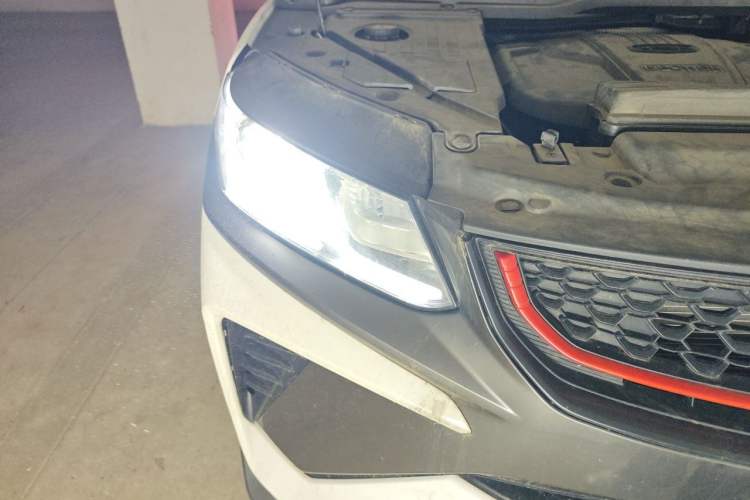 Used Geely Auto Coolray 2021 1.5TD DCT Glory Edition Right Front Headlight