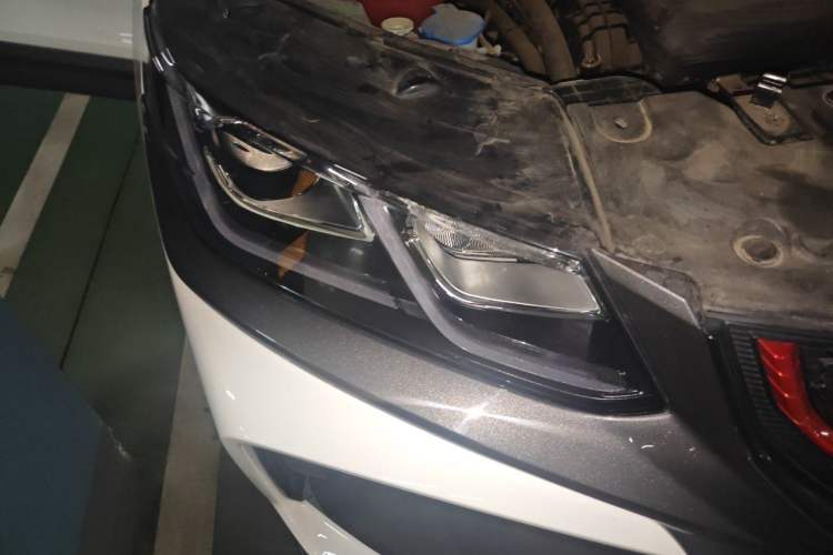 Used Geely Auto Coolray 2021 1.4T Manual Gold Edition Right Front Headlight