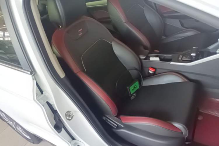 Used Geely Auto Coolray 2021 1.4T DCT Platinum Edition Right Front Seat