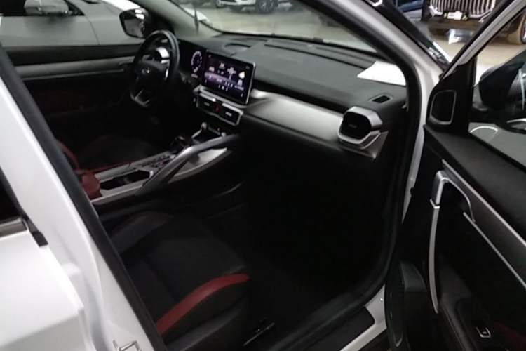 Used Geely Auto Coolray 2021 1.4T DCT Diamond Edition Right Front Seat
