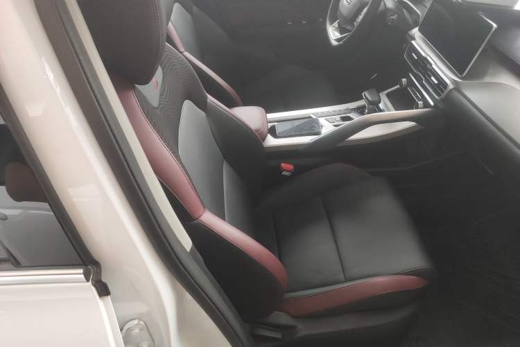 Used Geely Auto Coolray 2021 1.4T DCT Diamond Edition Right Front Seat