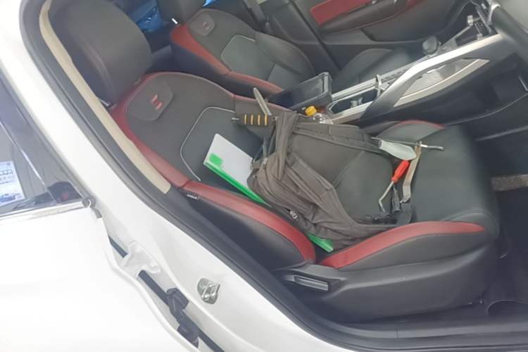 Used Geely Auto Coolray 2021 1.4T DCT Diamond Edition Right Front Seat