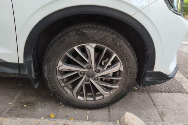 Used Geely Auto Coolray 2021 1.4T DCT Platinum Edition Right Front Wheel Hub