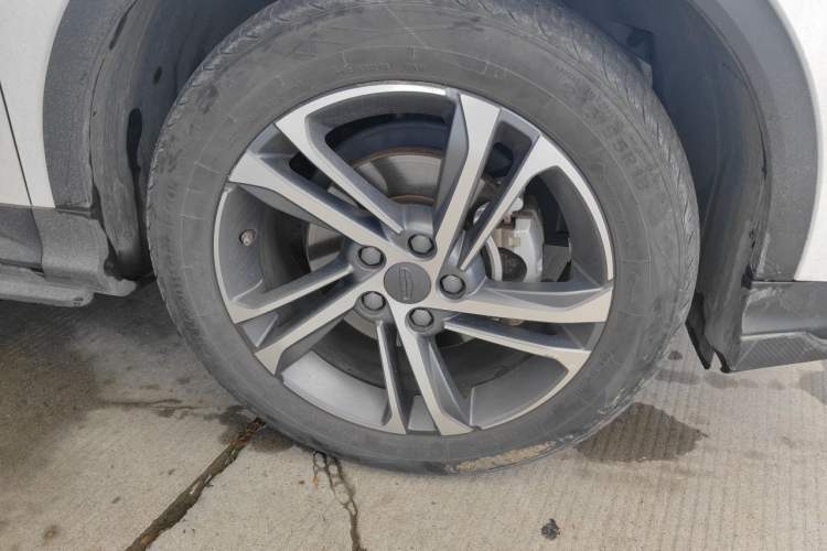 Used Geely Auto Coolray 2021 1.4T DCT Diamond Edition Right Front Wheel Hub