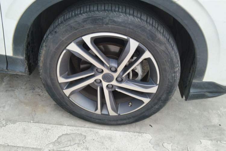 Used Geely Auto Coolray 2021 1.4T DCT Diamond Edition Right Front Wheel Hub