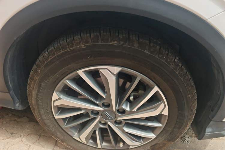 Used Geely Auto Coolray 2021 1.4T Manual Gold Edition Right Front Wheel Hub