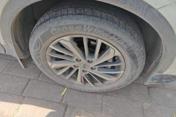 Used Geely Auto Coolray 2021 1.4T Manual Gold Edition Right Front Wheel Hub