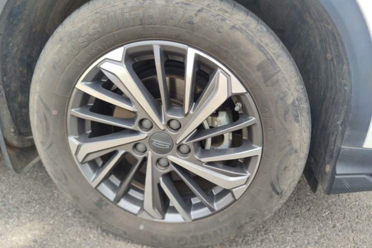 Used Geely Auto Coolray 2021 1.4T Manual Gold Edition Right Front Wheel Hub