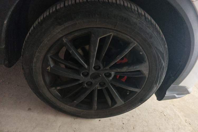 Used Geely Auto Coolray 2021 1.5TD DCT Glory Edition Right Front Wheel Hub