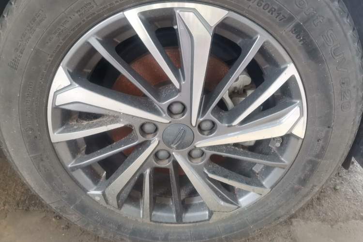 Used Geely Auto Coolray 2021 1.4T DCT Platinum Edition Right Front Wheel Hub