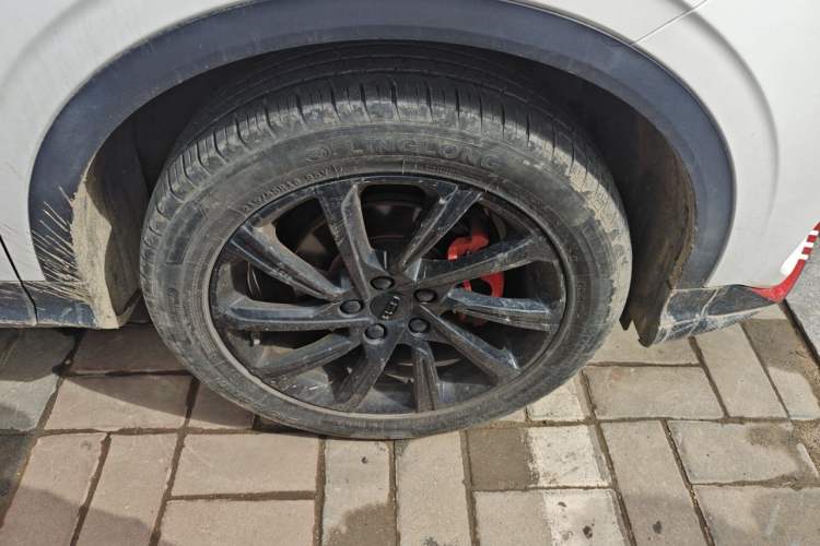 Used Geely Auto Coolray 2021 1.4T DCT Diamond Edition Right Front Wheel Hub