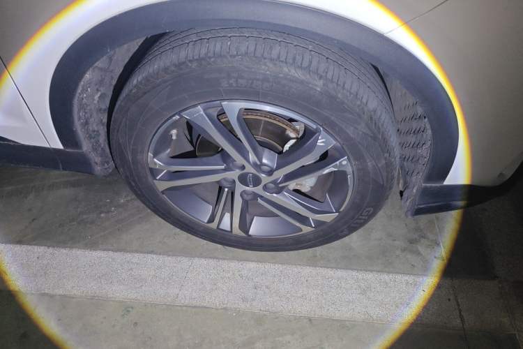 Used Geely Auto Coolray 2021 1.4T DCT Diamond Edition Right Front Wheel Hub