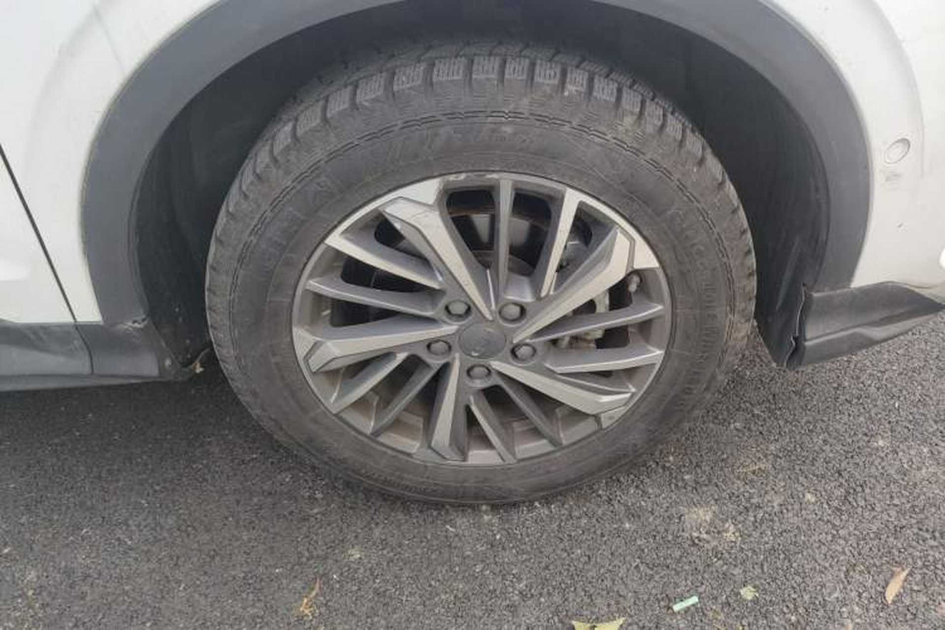 Used Geely Auto Coolray 2021 1.4T DCT Platinum Edition Right Front Wheel Hub