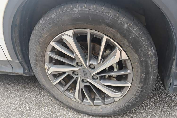 Used Geely Auto Coolray 2021 1.4T Manual Gold Edition Right Front Wheel Hub