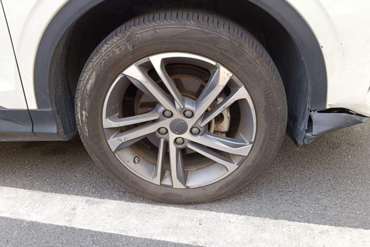 Used Geely Auto Coolray 2021 1.4T DCT Diamond Edition Right Front Wheel Hub