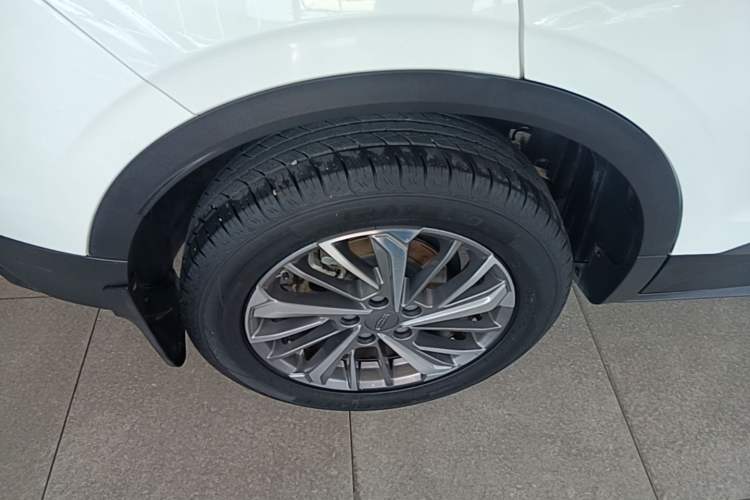 Used Geely Auto Coolray 2021 1.4T DCT Platinum Edition Right Rear Wheel Hub
