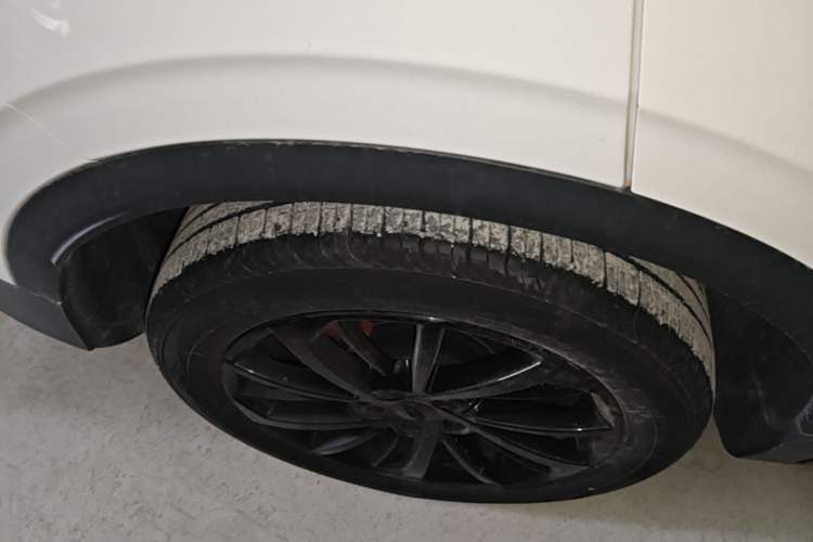Used Geely Auto Coolray 2021 1.5TD DCT Glory Edition Right Rear Wheel Hub