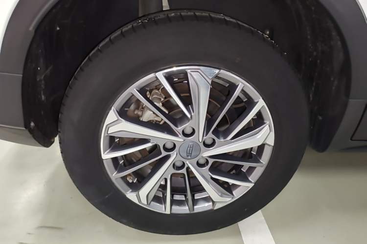 Used Geely Auto Coolray 2021 1.4T DCT Platinum Edition Right Rear Wheel Hub