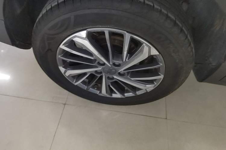 Used Geely Auto Coolray 2021 1.4T DCT Platinum Edition Right Rear Wheel Hub