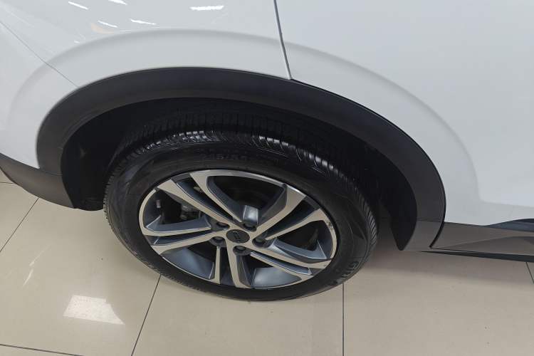 Used Geely Auto Coolray 2021 1.4T DCT Diamond Edition Right Rear Wheel Hub