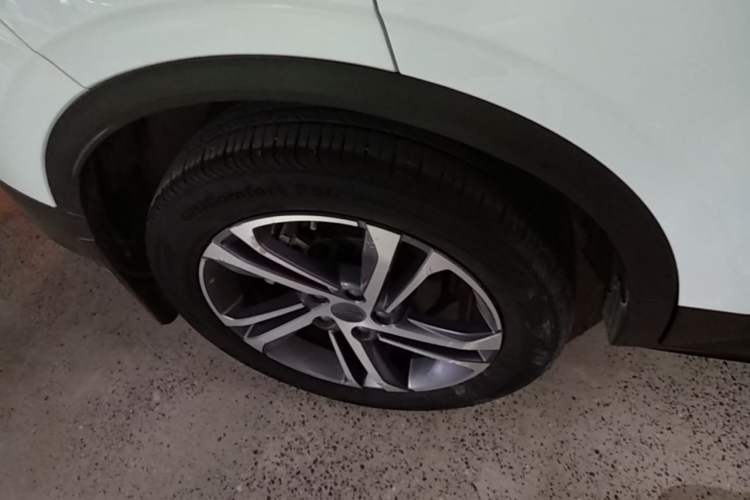 Used Geely Auto Coolray 2021 1.4T DCT Diamond Edition Right Rear Wheel Hub