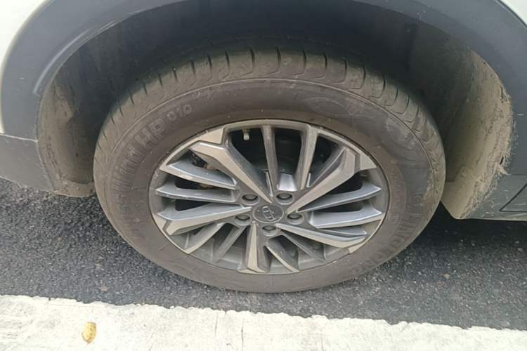 Used Geely Auto Coolray 2021 1.4T Manual Gold Edition Right Rear Wheel Hub
