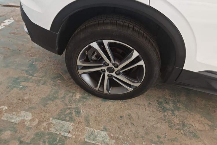 Used Geely Auto Coolray 2021 1.4T DCT Diamond Edition Right Rear Wheel Hub