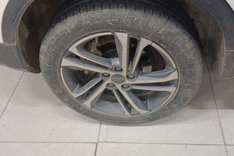 Used Geely Auto Coolray 2021 1.4T DCT Diamond Edition Right Rear Wheel Hub